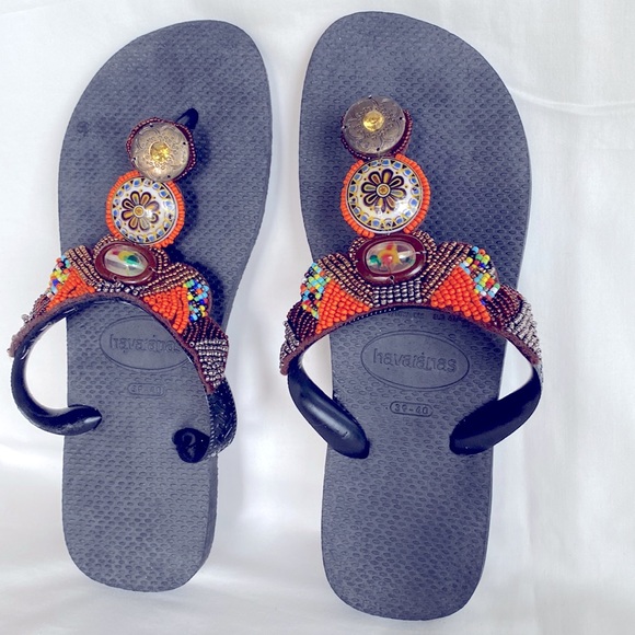 Havaianas Shoes - NWT Original Havaianas Beautifully Handmade Embroidered US9/10W - EUR 41/42